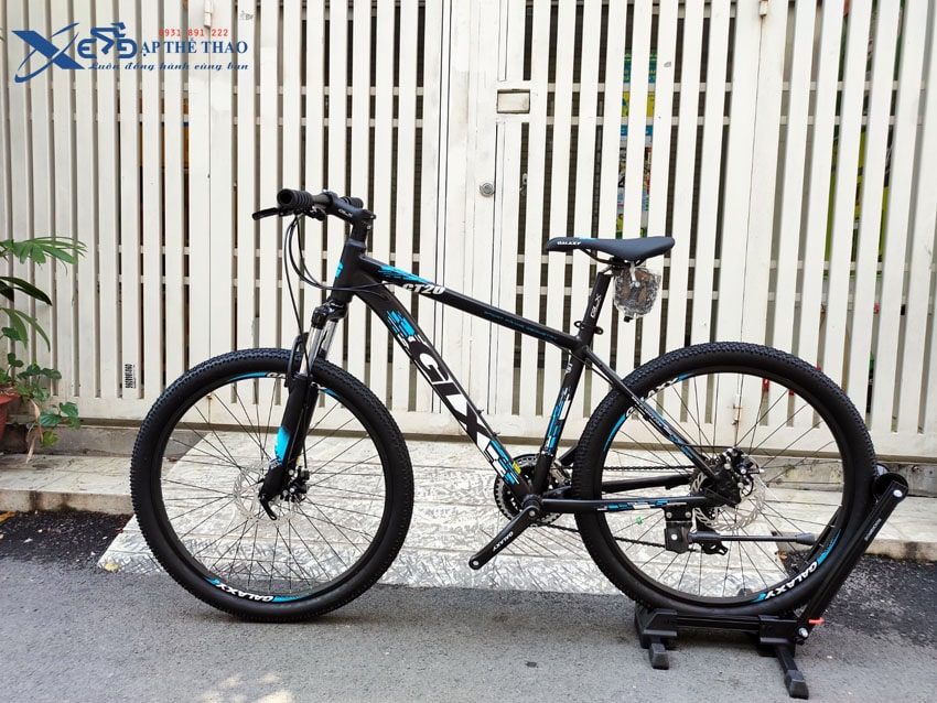 Xe đạp thể thao MTB Galaxy CT20 màu đen xanh dương