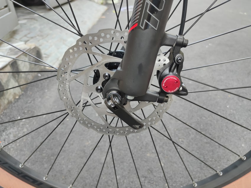 Phanh đĩa dầu trên xe đạp địa hình Twitter Mantis 2.0