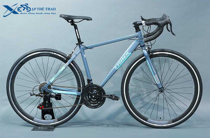 Xe đạp đường trường Trinx Tempo 1.0 màu xanh ngọc