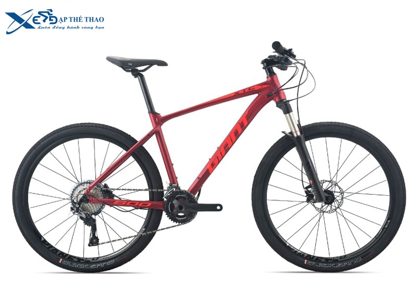 Xe đạp địa hình Giant XTC 800 Plus màu đỏ