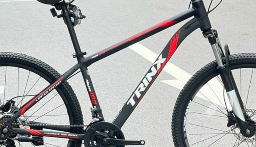 Xe đạp thể thao Trinx M100 sử dụng khung nhôm chắc chắn