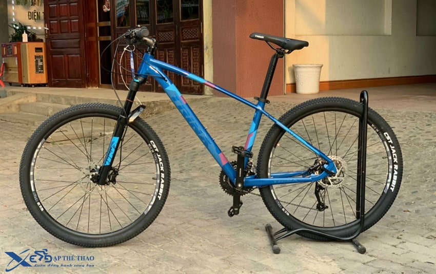Xe đạp thể thao Trinx X1 Elite màu xanh
