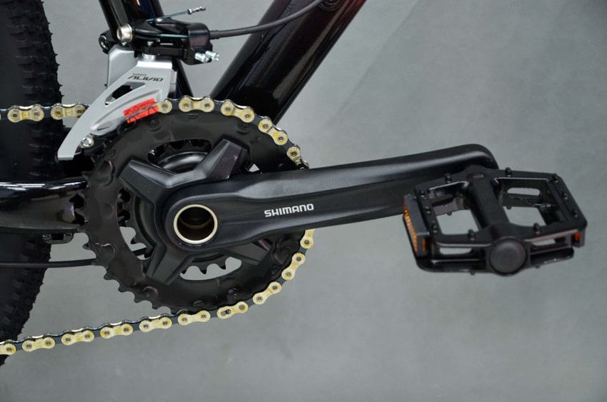 Giò đĩa trụ rỗng Shimano MT210 trên xe đạp địa hình Life Lion Pro