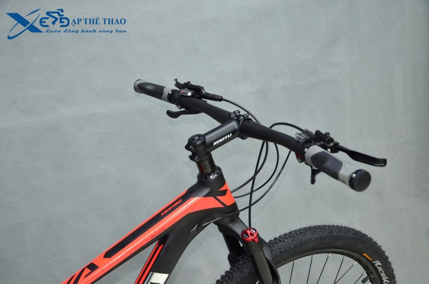 Xe đạp hình Sava Key 480 sử dụng ghi đông tay ngang không sừng