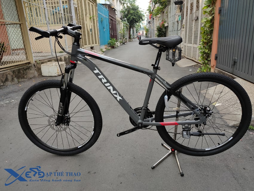 Xe đạp thể thao MTB Trinx TR216 màu xám đỏ