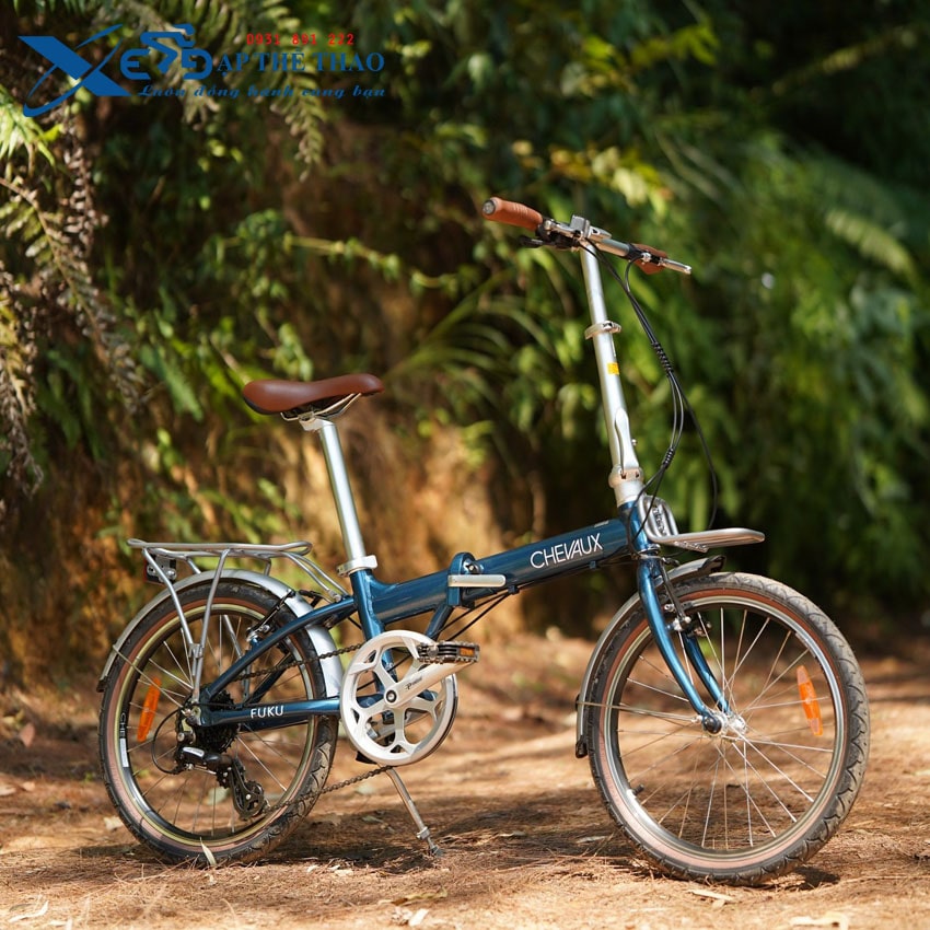 Xe đạp gấp Chevaux Fuku màu xanh dương thực tế